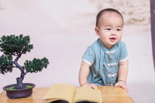 承德宝宝脸上小白点